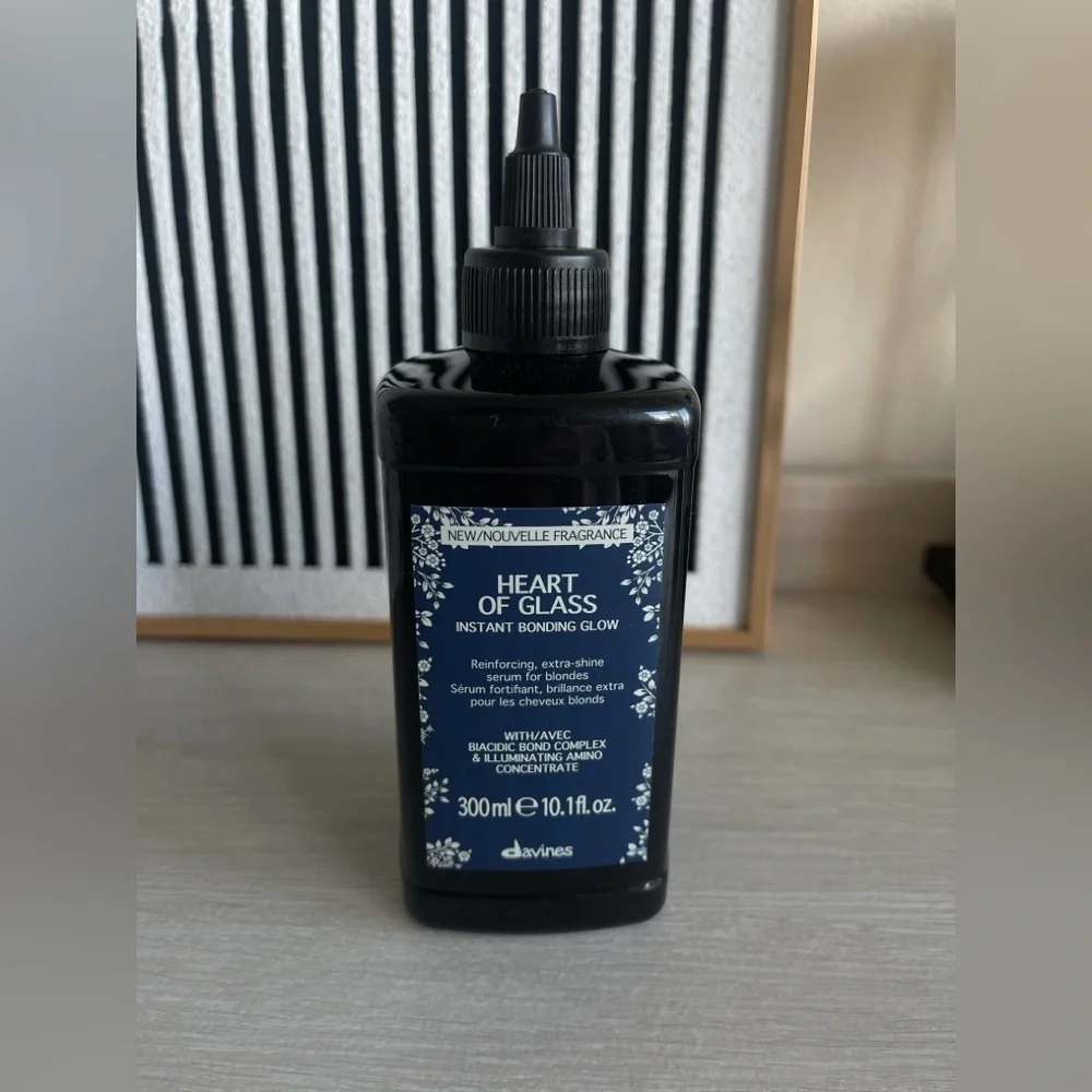 New Davines Blonde Instant Bonding Glow Shine serum Heart of Glass